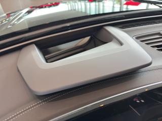 Audi A6 Avant S line – image 18 of 19
