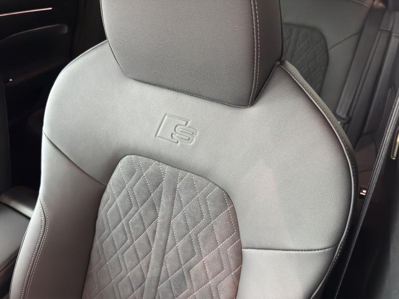 Audi A6 Avant S line – image 10 of 19