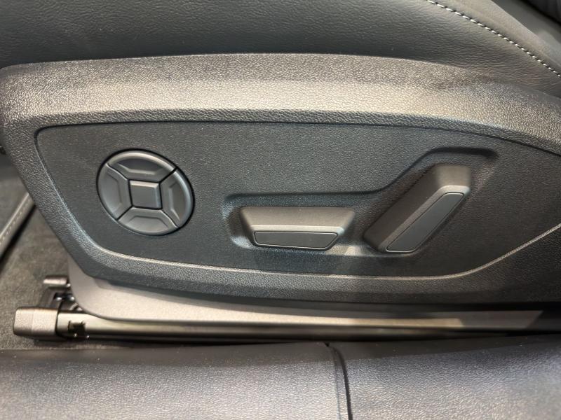 Audi A6 Avant S line – image 15 of 19