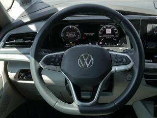 Volkswagen T7 Multivan LIFE – image 9 of 24