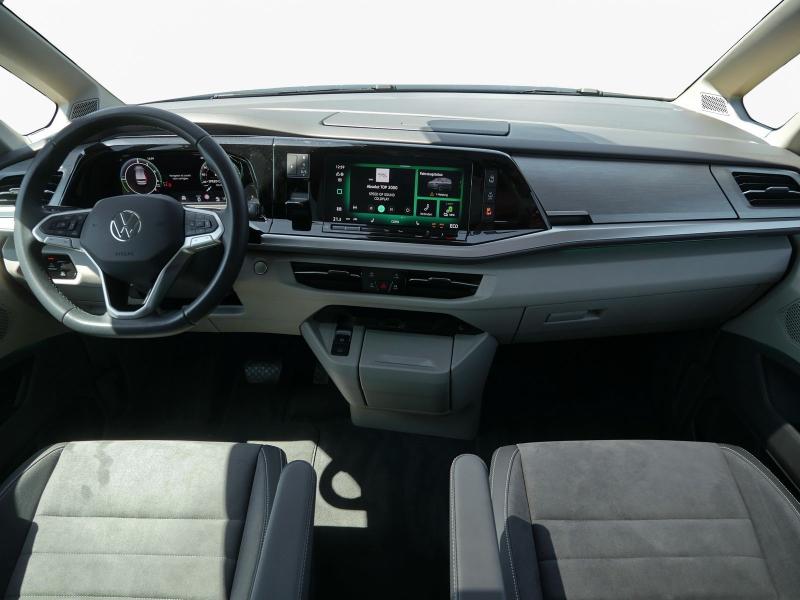 Volkswagen T7 Multivan LIFE – image 5 of 24