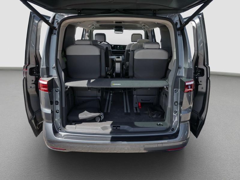 Volkswagen T7 Multivan LIFE – image 11 of 24