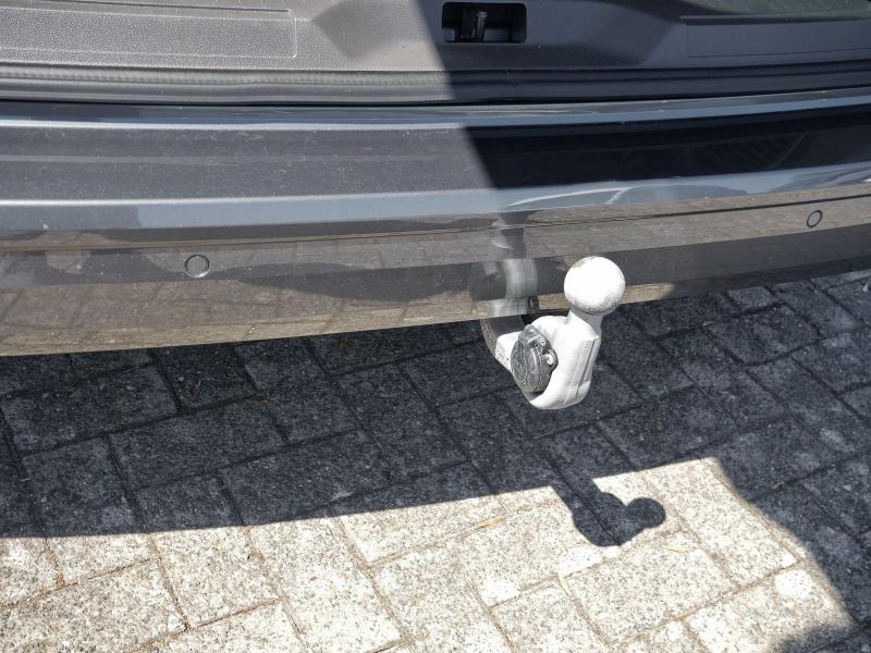 Volkswagen T7 Multivan LIFE – image 23 of 24