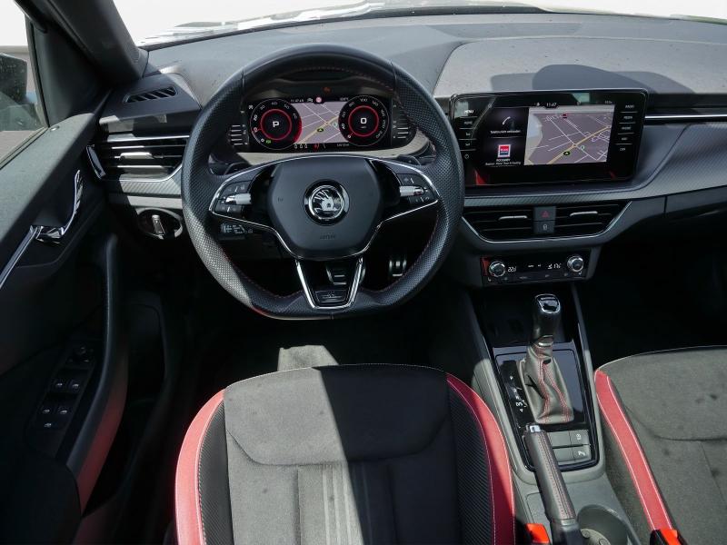 Škoda Kamiq Monte Carlo – image 8 of 24