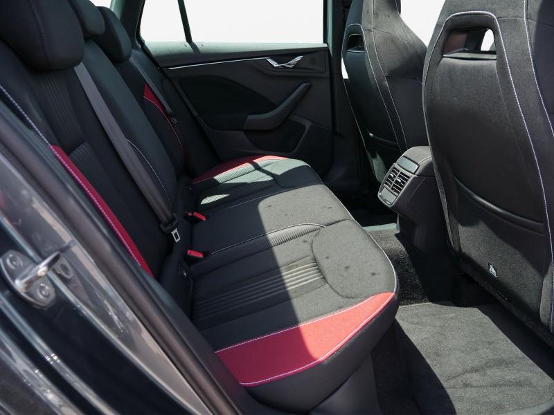 Škoda Kamiq Monte Carlo – image 16 of 24