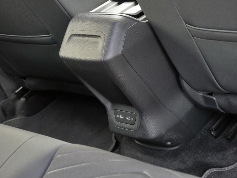 Cupra Born – image 17 of 24