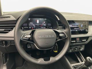 Škoda Kamiq Essence – image 8 of 16