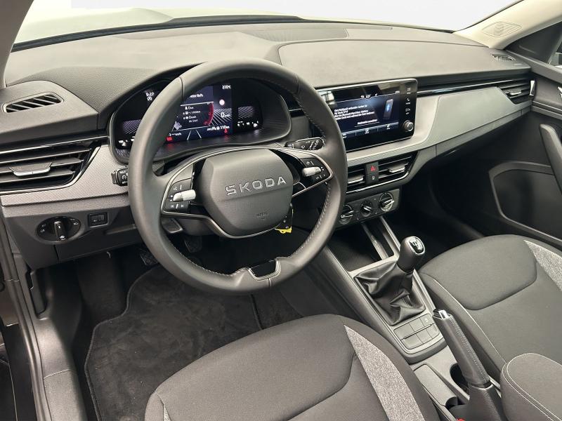 Škoda Kamiq Essence – image 5 of 16