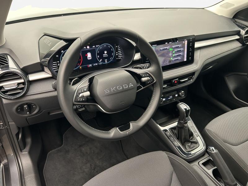 Škoda Fabia Tour – image 5 of 16