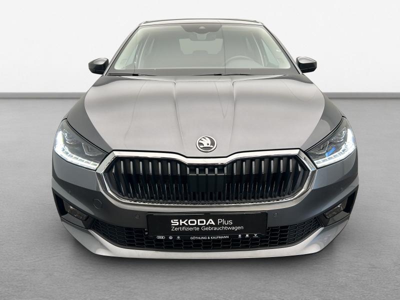 Škoda Fabia Tour – image 12 of 16
