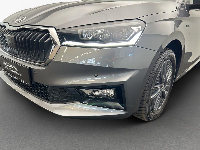 Škoda Fabia Tour – image 13 of 16
