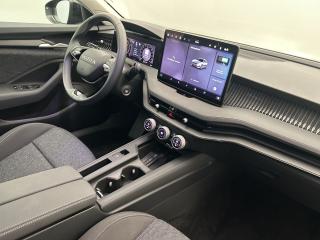 Škoda Superb Essence – image 7 of 16