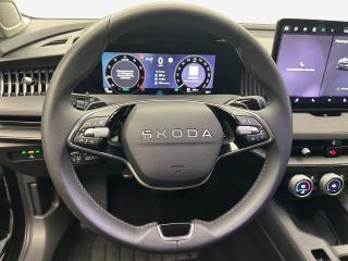 Škoda Superb Essence – image 8 of 16