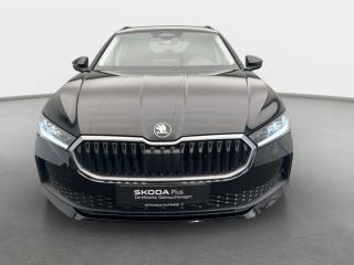 Škoda Superb Essence – image 12 of 16