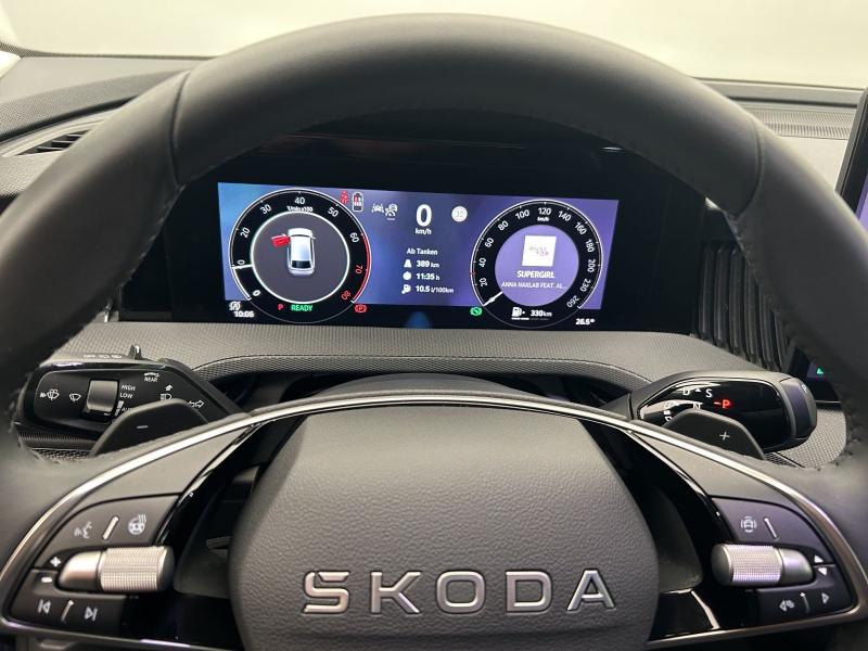 Škoda Superb Essence – image 9 of 16
