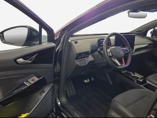Volkswagen ID.4 GTX – image 13 of 15