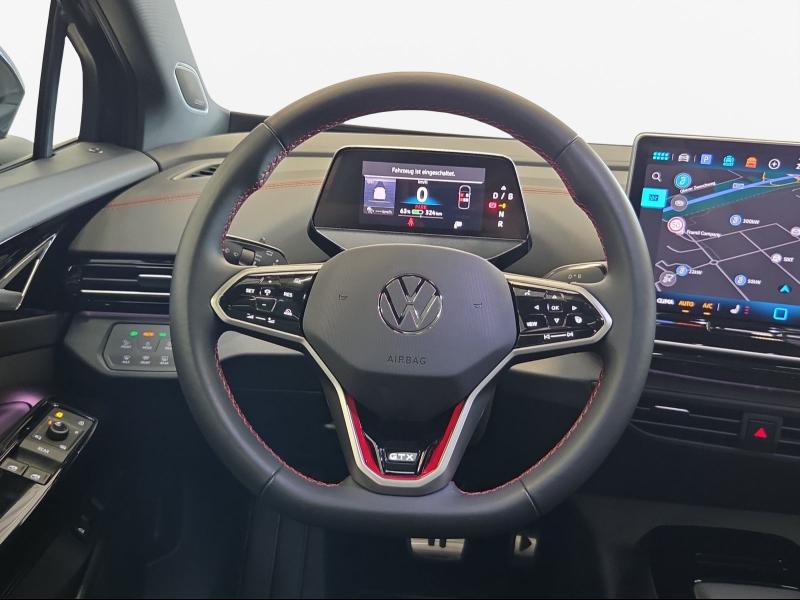 Volkswagen ID.4 GTX – image 8 of 15