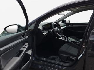 Volkswagen Golf LIFE – image 13 of 16