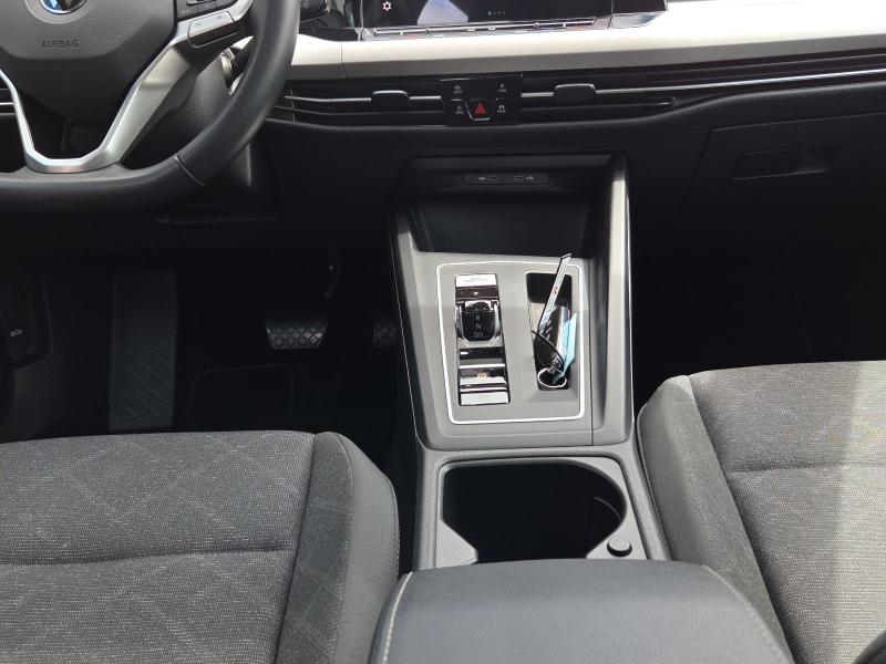 Volkswagen Golf LIFE – image 7 of 16