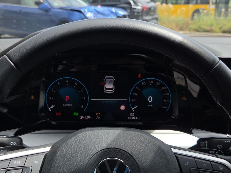 Volkswagen Golf LIFE – image 9 of 16