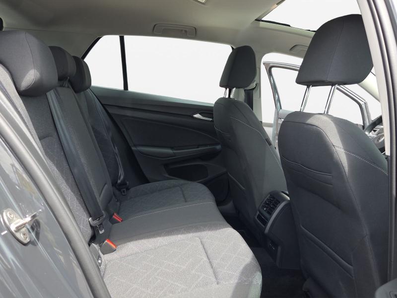 Volkswagen Golf LIFE – image 14 of 16