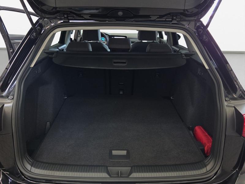 Volkswagen Golf Variant Alltrack – image 11 of 15