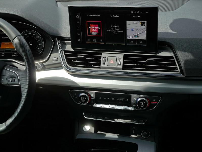 Audi Q5 S line – image 6 of 24