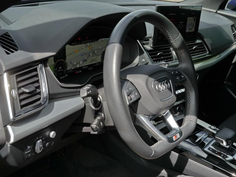 Audi Q5 S line – image 19 of 24