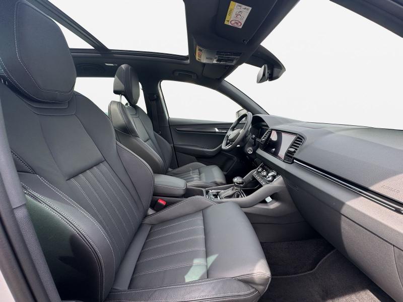 Škoda Karoq Sportline – image 4 of 17