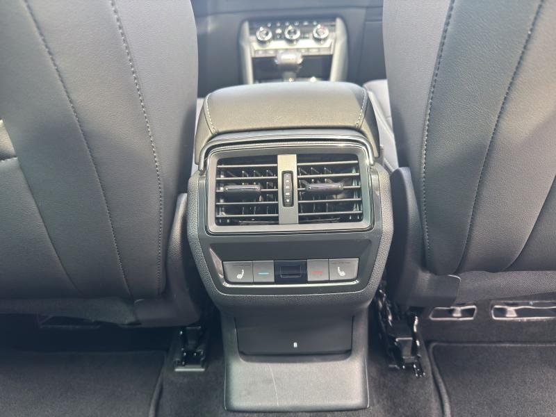 Škoda Karoq Sportline – image 6 of 17