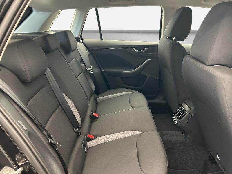 Škoda Kamiq Essence – image 15 of 16
