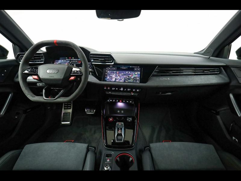 Audi RS 3 Sportback – image 11 of 15