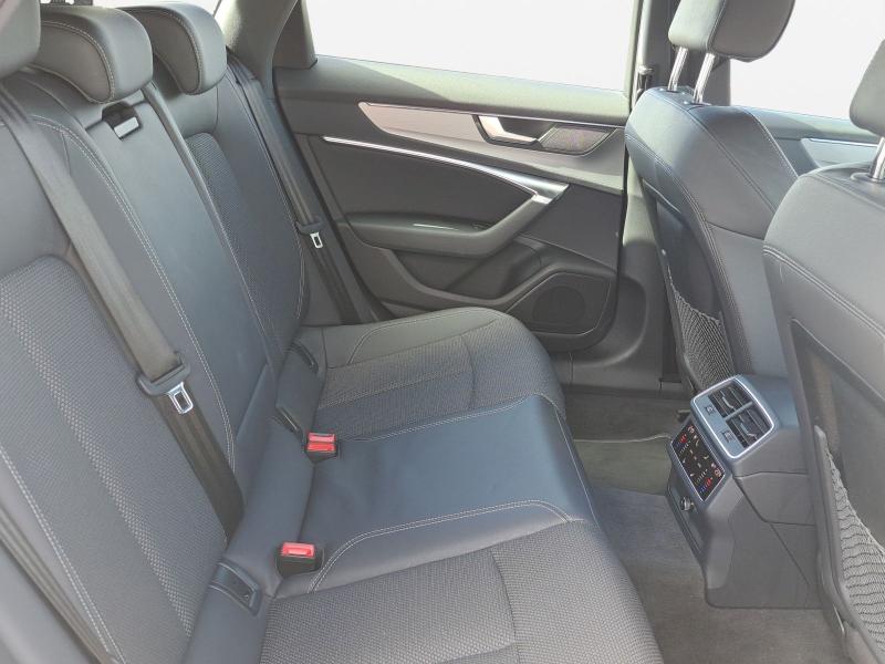 Audi A6 Avant S line – image 14 of 22