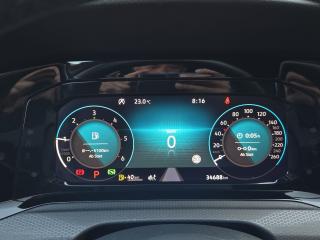 Volkswagen Golf GTD – image 9 of 16