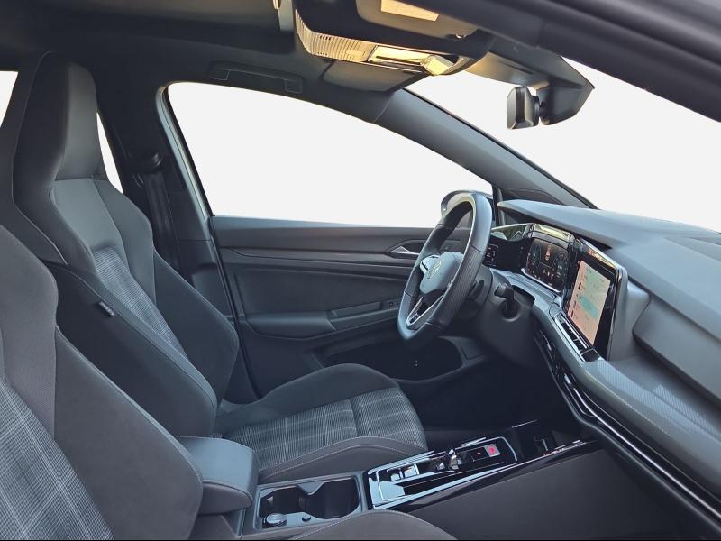 Volkswagen Golf GTD – image 4 of 16