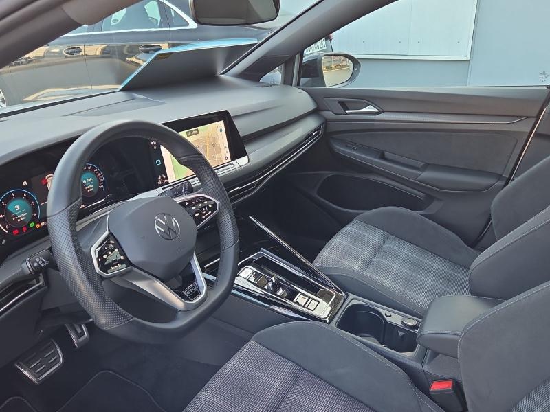 Volkswagen Golf GTD – image 13 of 16