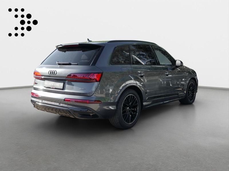 Audi Q7 S line – image 2 of 24