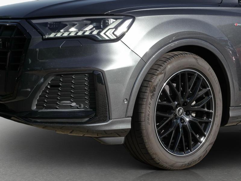 Audi Q7 S line – image 13 of 24