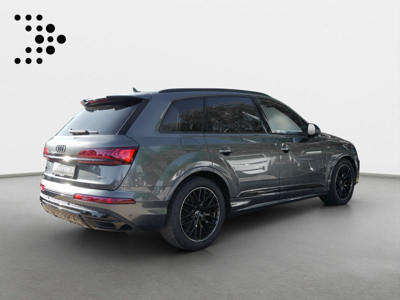Audi Q7 S line – image 18 of 24