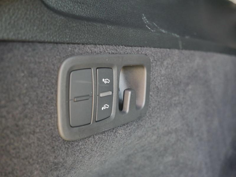 Audi Q7 S line – image 23 of 24