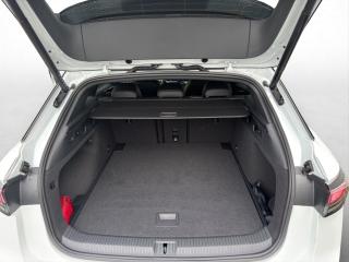 Volkswagen ID.7 Tourer GTX – image 10 of 23