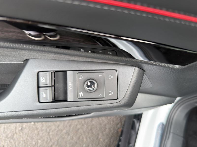 Volkswagen ID.7 Tourer GTX – image 14 of 23