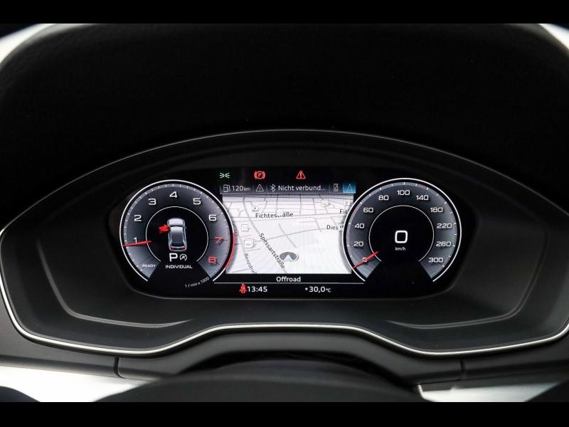 Audi Q5 S line – image 22 of 25