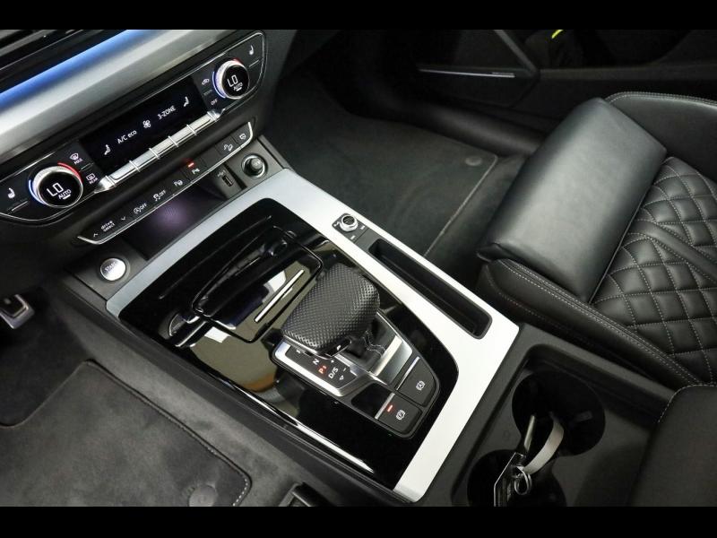 Audi Q5 S line – image 24 of 25