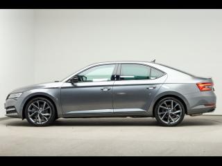 Škoda Superb Sportline – image 3 of 25