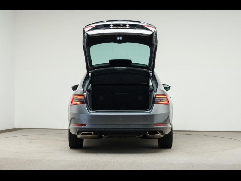 Škoda Superb Sportline – image 6 of 25