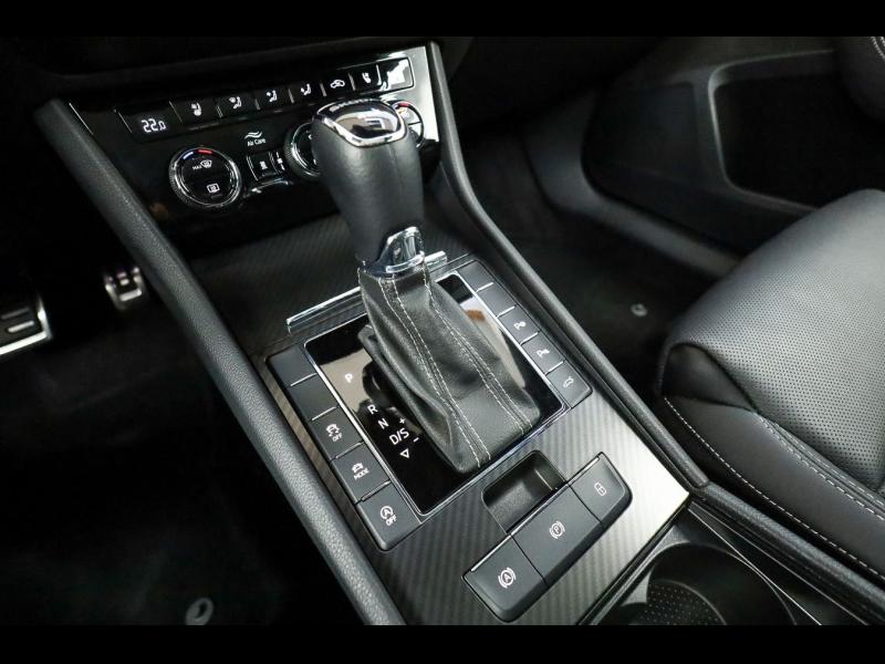 Škoda Superb Sportline – image 16 of 25