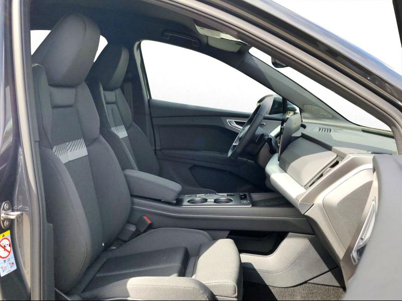 Audi Q4 Sportback e-tron advanced – image 4 of 25