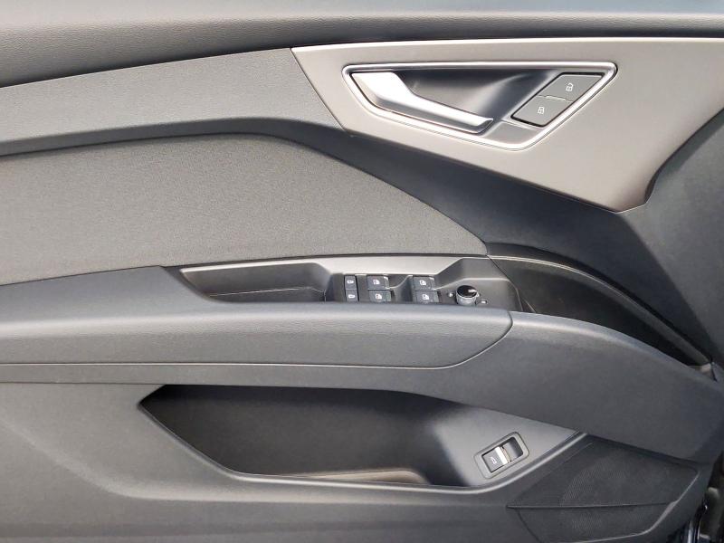 Audi Q4 Sportback e-tron advanced – image 15 of 25