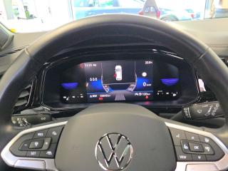 Volkswagen T-Roc R-Line – image 8 of 18